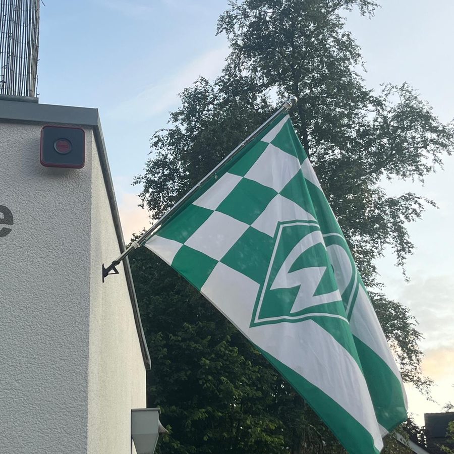 Suritec-Komponente an der Hausfassade eines Kunden im Bremer Umland